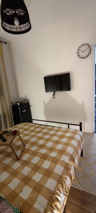 Chambre Proche De Stade De France Pierrefitte-sur-Seine Luaran gambar
